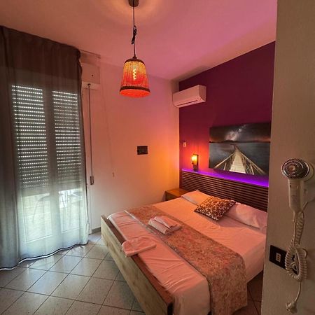 Hotel New Liston Rimini Extérieur photo